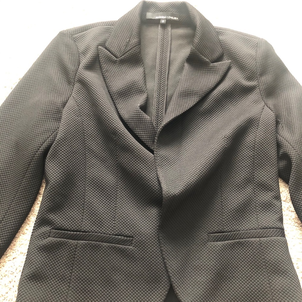 Textured Ruffle Sleeve Blazer - Picture 2 of 6